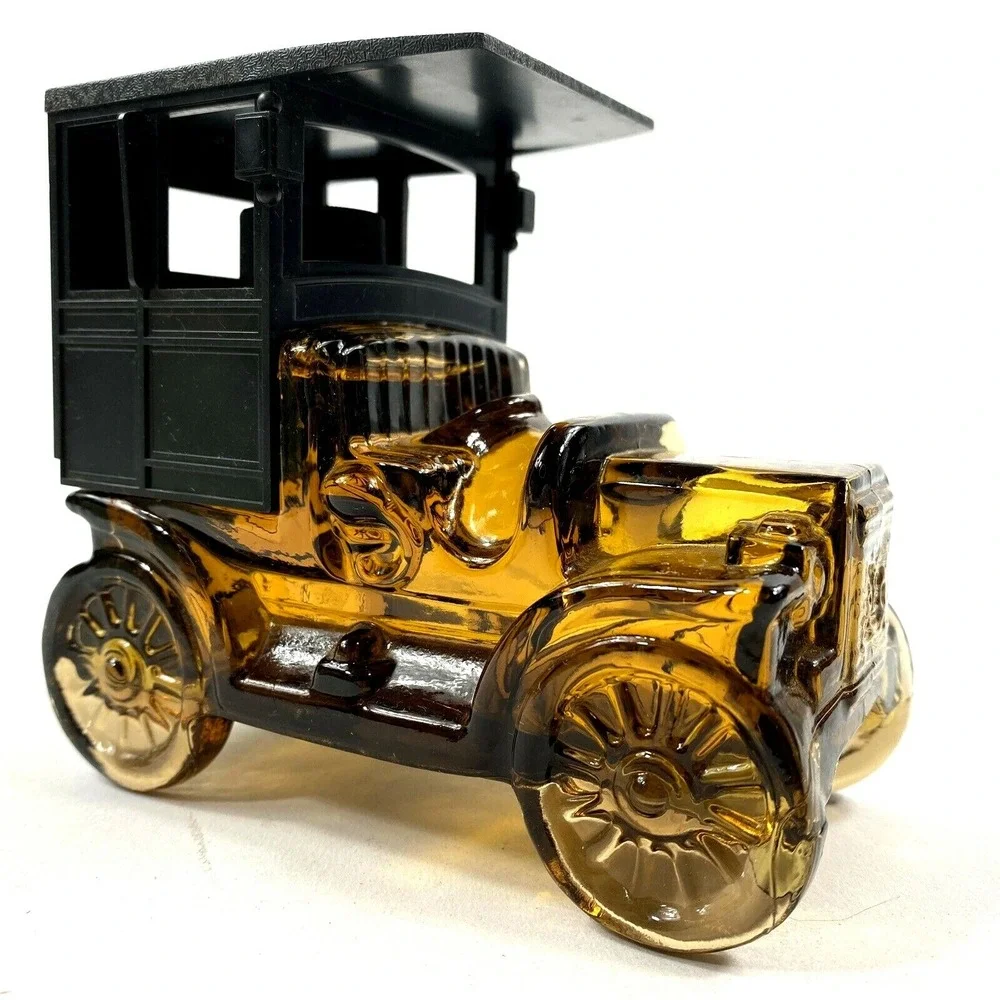 AVON TAI Winds After Shave in Decorative 5 oz. REO Depot Wagon NOS FULL